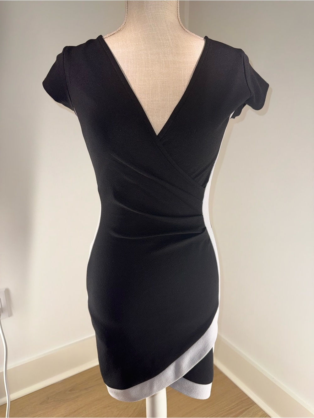 Almost Famous Black & White Colorblock Bodycon Dress Size S
